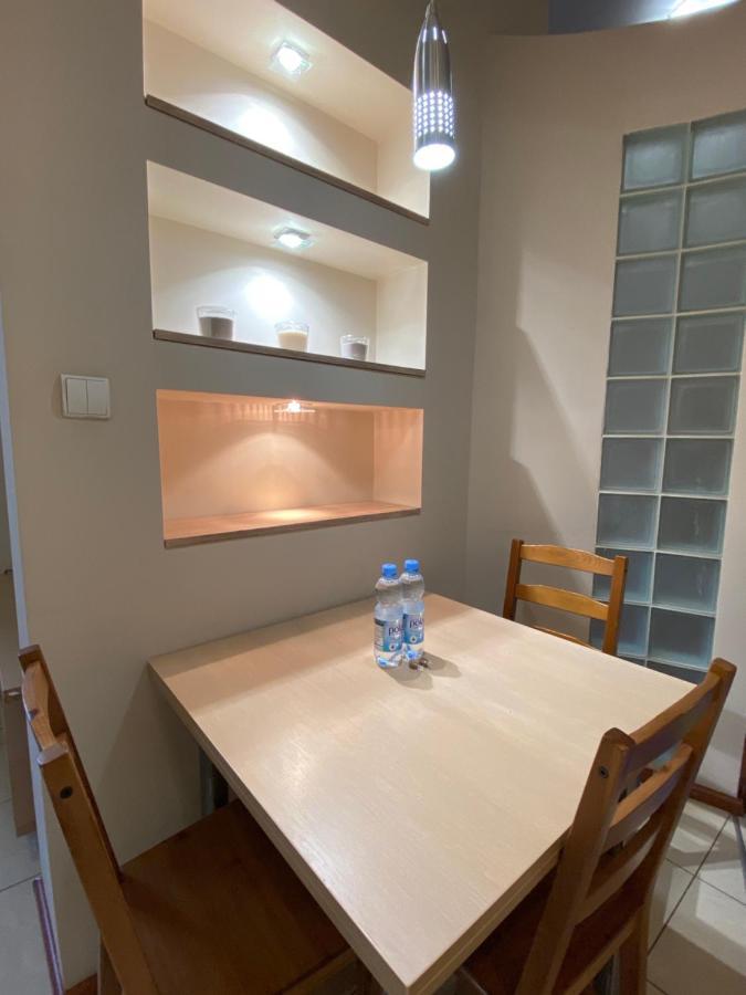 Klimatyczny Apartament Przy Rynku Breslavia Exterior foto